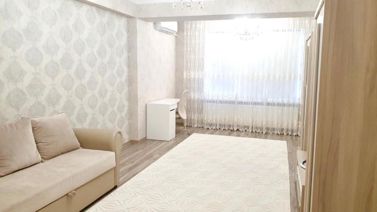 Center Apartment On Albisoara Street Chişinău Esterno foto