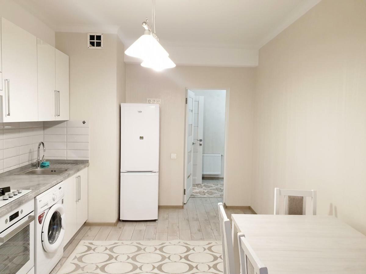 Center Apartment On Albisoara Street Chişinău Esterno foto